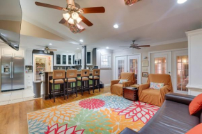 Moncks Corner Home about 4 Mi to Lake Moultrie!